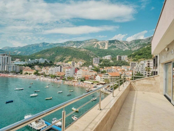 Trosoban stan 350 m² – Rafailovići, Budva — fotografija 9
