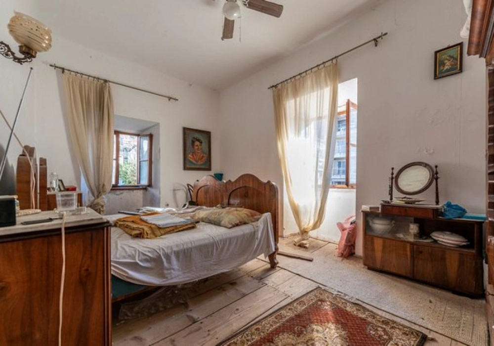 Kamena-kuca-na-prvoj-liniji-do-mora-u-Dobroti-Kotor-13 Kuća 203 m² – Dobrota, Kotor — fotografija 14