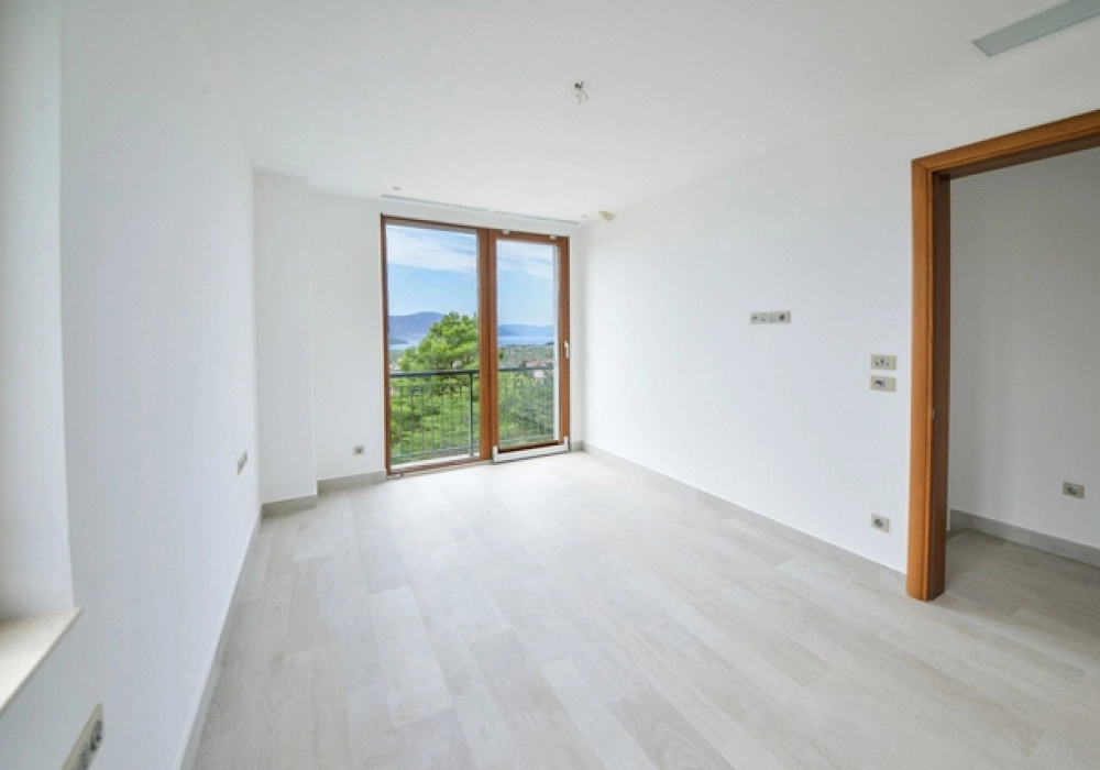Moderna-kuca-sa-bazenom-u-Kavacu-Kotor-5 Kuća 320 m² – Kavač, Kotor — fotografija 6