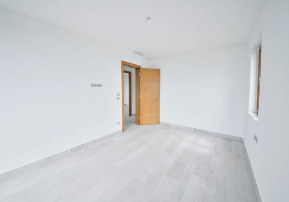 Moderna-kuca-sa-bazenom-u-Kavacu-Kotor-8 Kuća 320 m² – Kavač, Kotor — fotografija 9