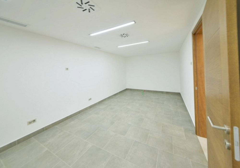 Moderna-kuca-sa-bazenom-u-Kavacu-Kotor-9 Kuća 320 m² – Kavač, Kotor — fotografija 10