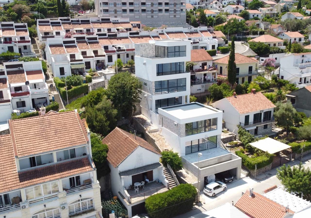 Nova-kuca-sa-bazenom-u-Krasicima-Tivat-11 Kuća – Krašići, Tivat — fotografija 12