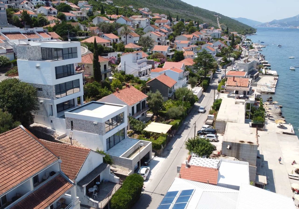 Nova-kuca-sa-bazenom-u-Krasicima-Tivat-13 Kuća – Krašići, Tivat — fotografija 14