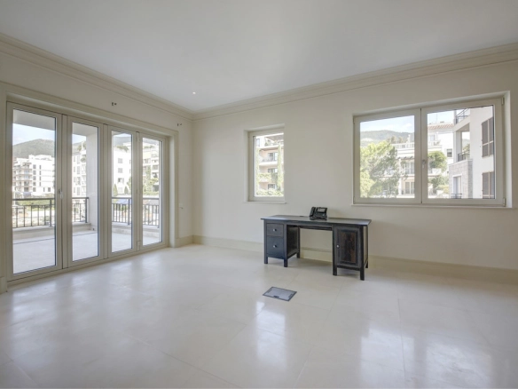 Dvosoban stan 133 m² – Gorica, Tivat — fotografija 10