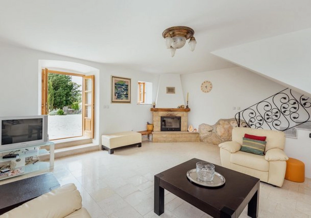 Kamena-kuca-sa-pogledom-na-more-Blizikuce-Budva-4 Kuća 2.847 m² – Blizikuće, Budva — fotografija 5