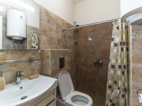 Trosoban stan 189 m² – Vidikovac, Budva — fotografija 11