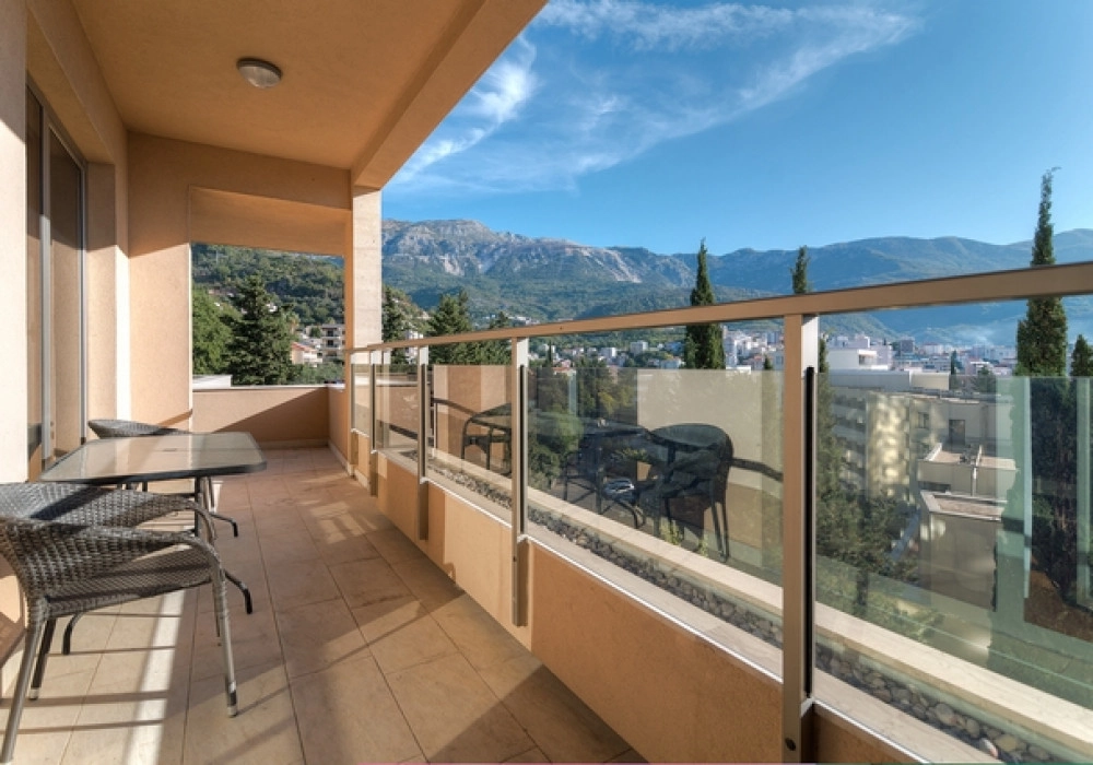 Trosoban-stan-u-kompleksu-Harmonia-Vidikovac-Budva-12 Trosoban stan 189 m² – Vidikovac, Budva — fotografija 13