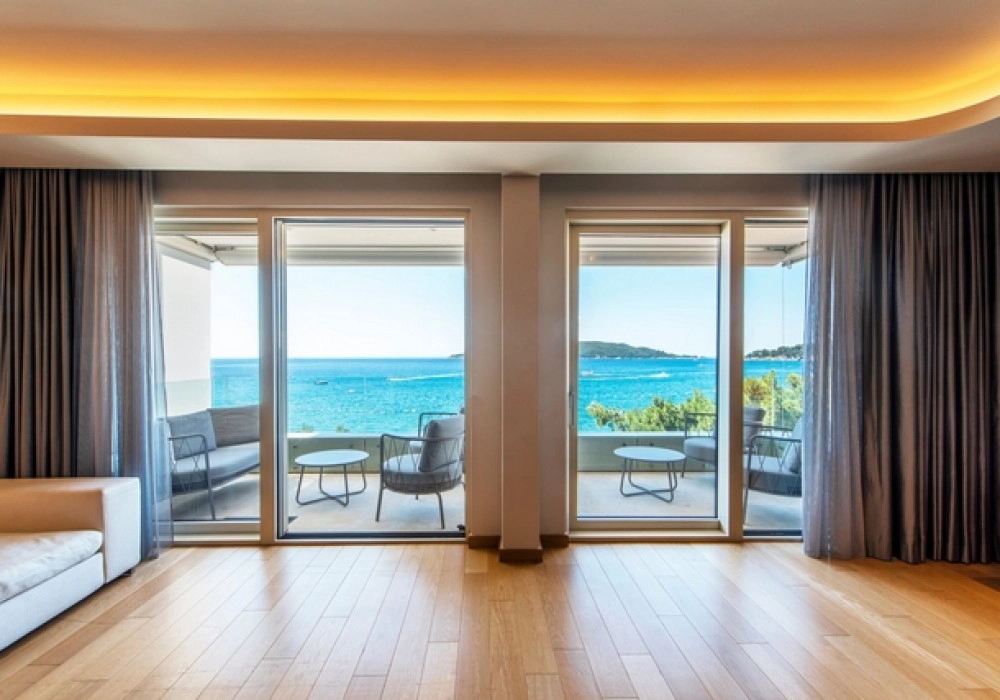 Trosoban-stan-uz-more-u-Rafailovicima-Budva-1 Trosoban stan 171 m² – Rafailovići, Budva — fotografija 2