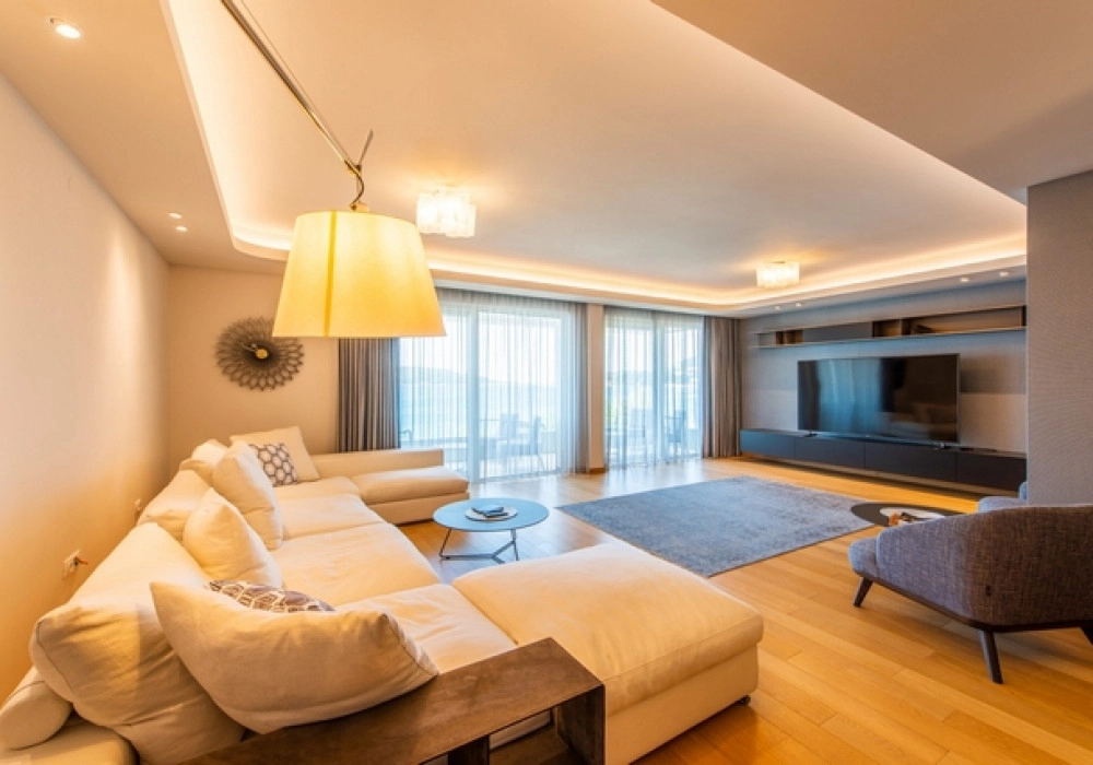 Trosoban-stan-uz-more-u-Rafailovicima-Budva-2 Trosoban stan 171 m² – Rafailovići, Budva — fotografija 3