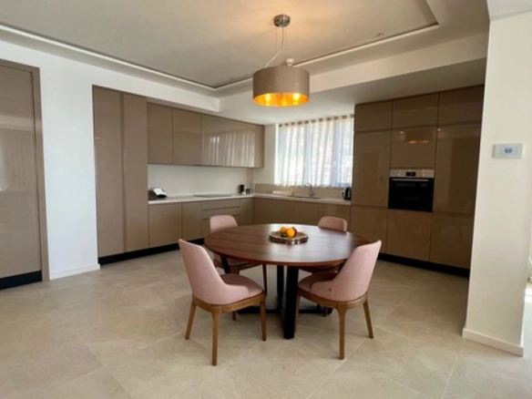 Trosoban stan 136 m² – Rafailovići, Budva — fotografija 7