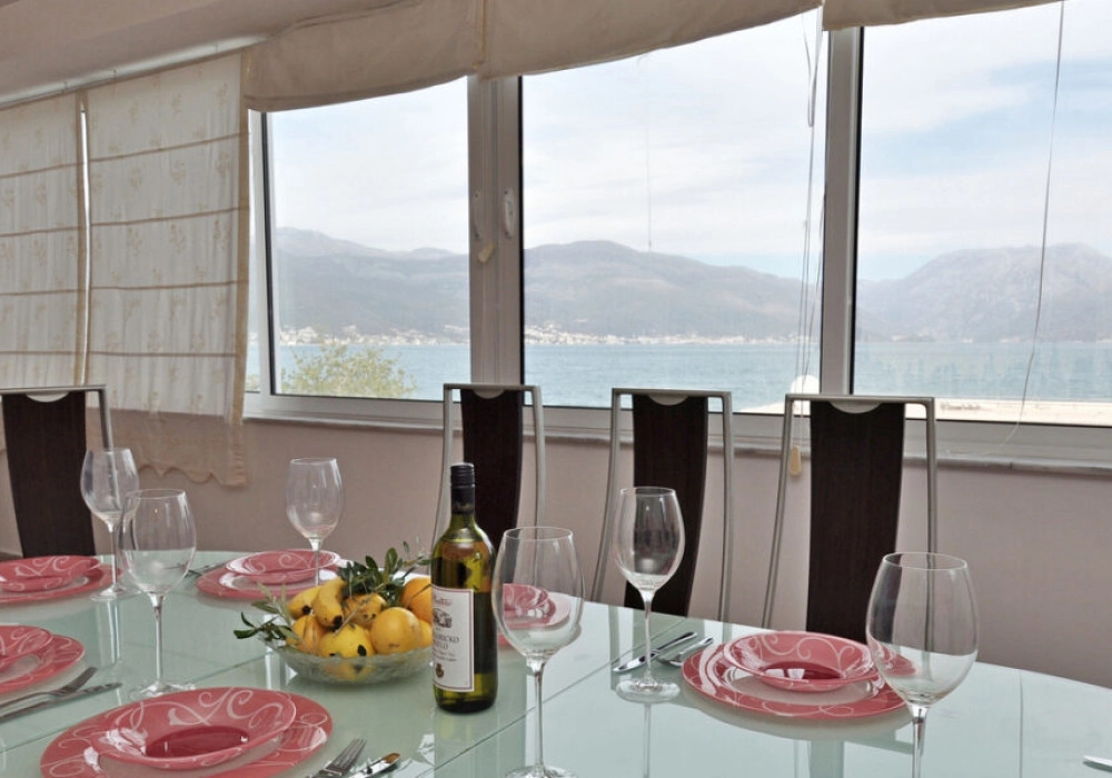 Kuca-uz-more-u-Krasicima-Tivat-7 Kuća – Krašići, Tivat — fotografija 8