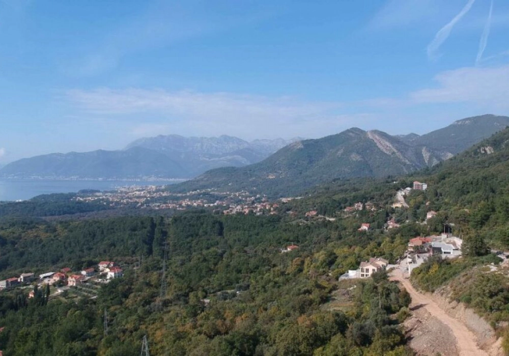 Urbanizovan-plac-u-Kavacu-Kotor Urbanizovan plac u Kavaču
