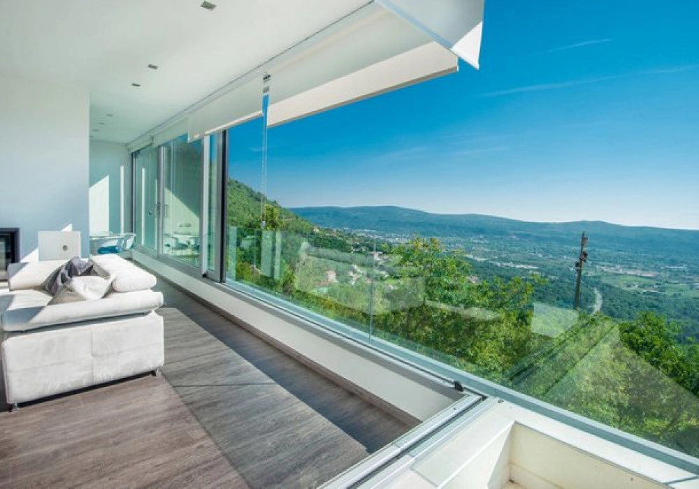 Kuca-sa-bazenom-u-naselju-Kavac-Kotor-5 Kuća 310 m² – Kavač, Kotor — fotografija 6
