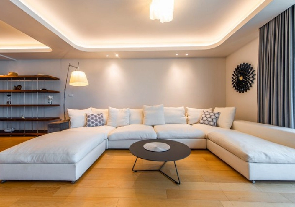 Trosoban-stan-na-prvoj-liniji-do-mora-Rafailovici-Budva-3 Trosoban stan 171 m² – Rafailovići, Budva — fotografija 4