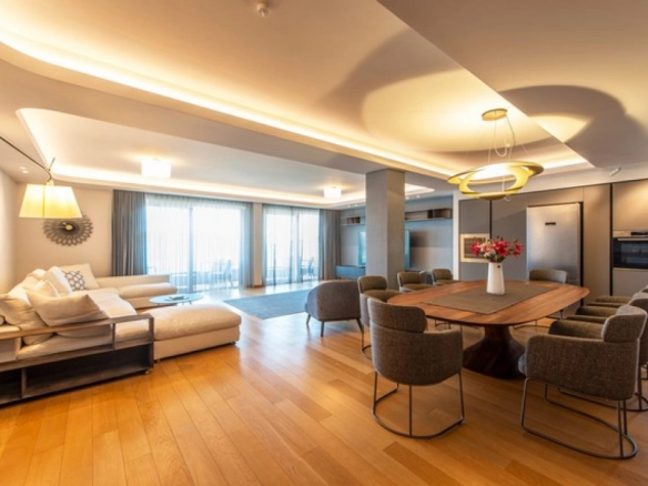 Trosoban stan 171 m² – Rafailovići, Budva — fotografija 5