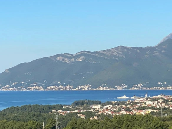 Urbanizovani plac 14000 m² u Kavaču