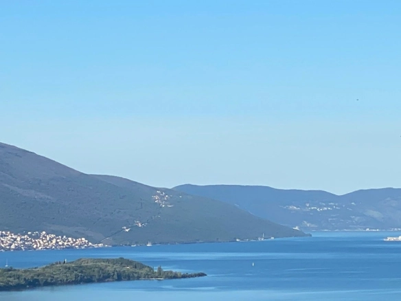 Plac 14.000 m² – Kavač, Kotor — fotografija 3