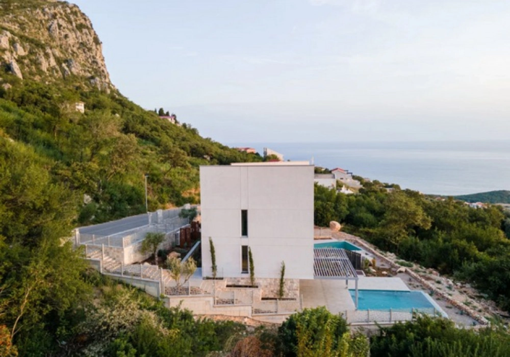 Kuca-sa-bazenom-u-Tudorovicima-Budva-3 Kuća – Tudorovići, Budva — fotografija 4