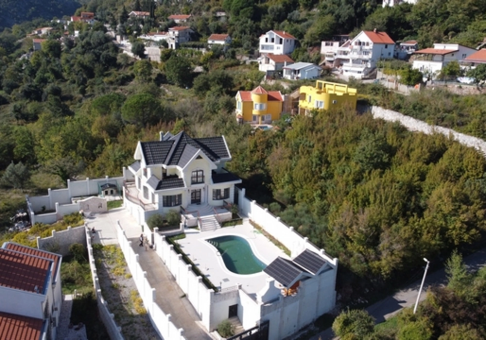 Nova-kuca-sa-bazenom-u-Markovicima-Budva-1 Kuća – Markovići, Budva — fotografija 2
