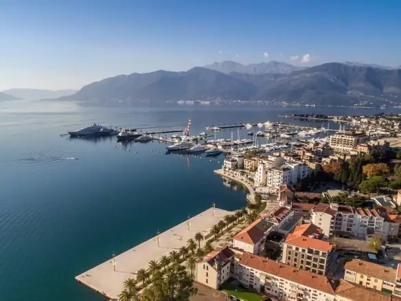Dvosoban stan 111 m² – Gorica, Tivat — fotografija 13