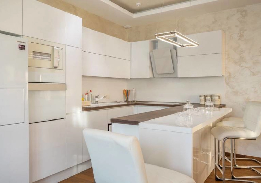 Trosoban-penthaus-sa-bazenom-u-naselju-Velji-Vinogradi-Budva-8 Trosoban stan 396 m² – Velji Vinogradi, Budva — fotografija 9
