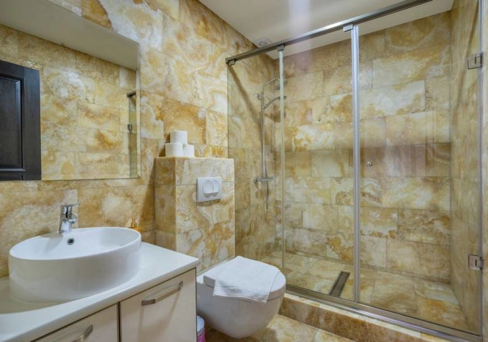 Trosoban-penthaus-sa-bazenom-u-naselju-Velji-Vinogradi-Budva-13 Trosoban stan 396 m² – Velji Vinogradi, Budva — fotografija 14