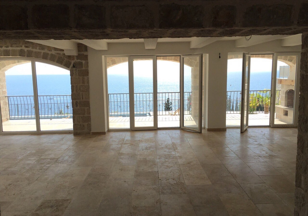 Kuca-sa-bazenom-u-Skocidjevojki-Budva-1 Kuća 450 m² – Skočiđevojka, Budva — fotografija 2
