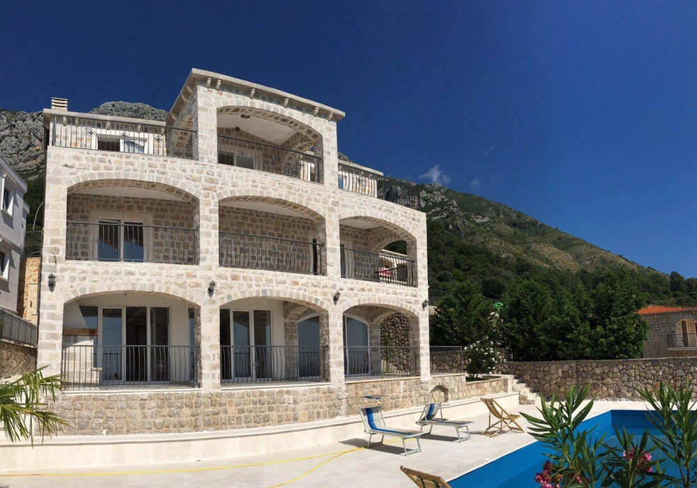Kuca-sa-bazenom-u-Skocidjevojki-Budva-5 Kuća 450 m² – Skočiđevojka, Budva — fotografija 6