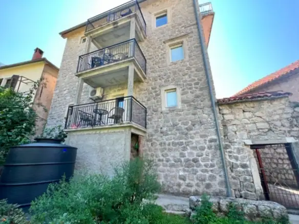 Hotel 350 m² – Risan, Kotor — fotografija 4