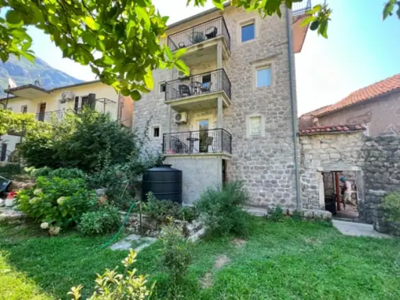 Hotel 350 m² – Risan, Kotor — fotografija 6