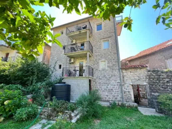 Hotel 350 m² – Risan, Kotor — fotografija 7