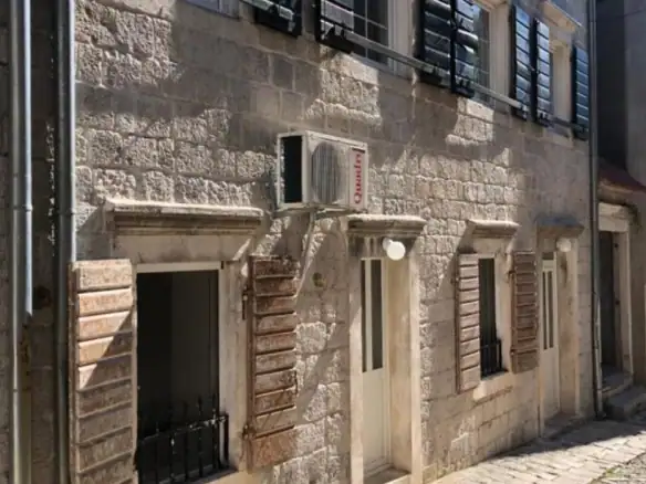 Hotel 350 m² – Risan, Kotor — fotografija 15