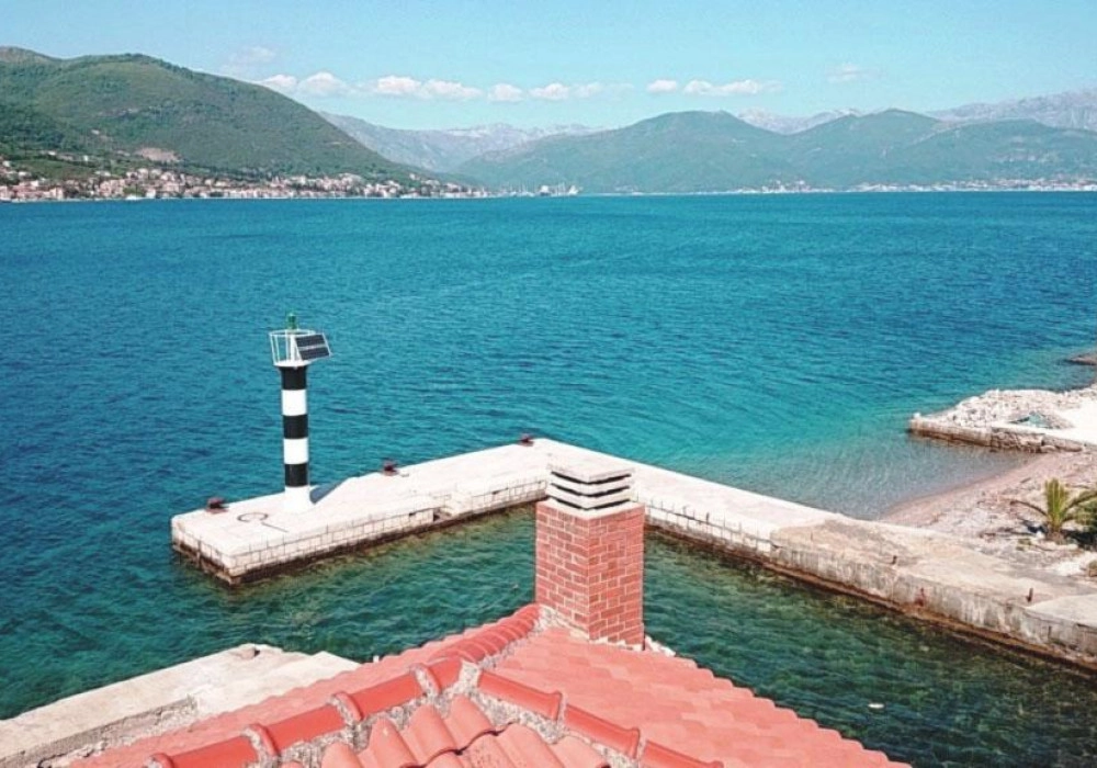 Kamena-kuca-na-prvoj-liniji-u-naselju-Rose-Herceg-Novi-6 Kuća 220 m² – Rose, Herceg Novi — fotografija 7