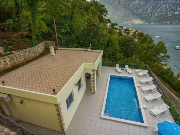 Kuća – Tivat — fotografija 7