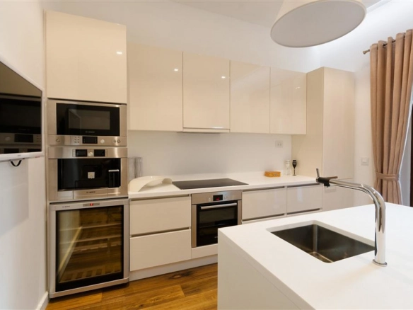 Dvosoban stan 204 m² – Gorica, Tivat — fotografija 11