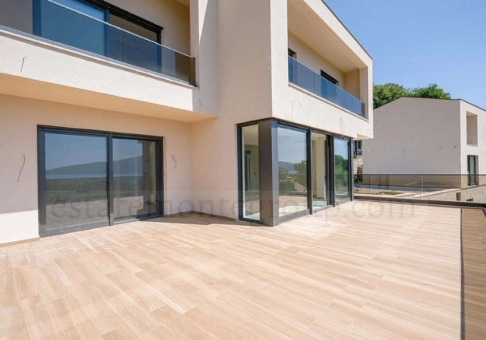 Nova-kuca-sa-bazenom-u-Mazini-Tivat-5 Kuća – Mažina, Tivat — fotografija 6
