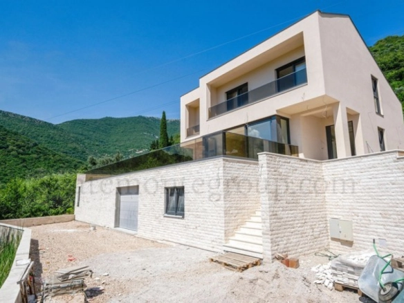 Kuća – Mažina, Tivat — fotografija 9