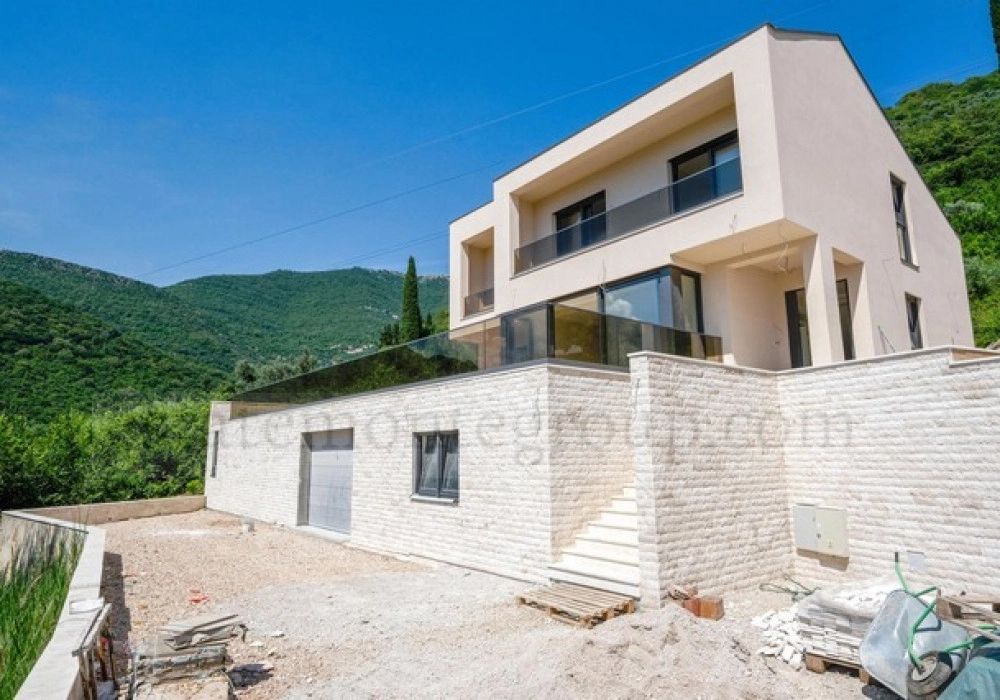 Nova-kuca-sa-bazenom-u-Mazini-Tivat-8 Kuća – Mažina, Tivat — fotografija 9