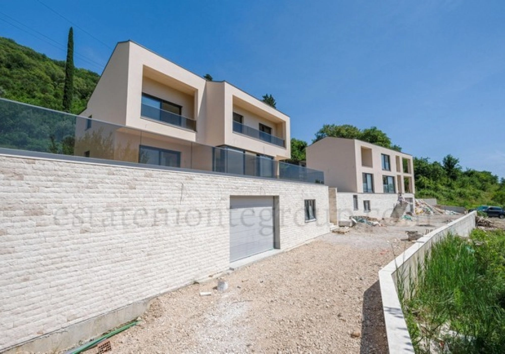 Nova-kuca-sa-bazenom-u-Mazini-Tivat-9 Kuća – Mažina, Tivat — fotografija 10