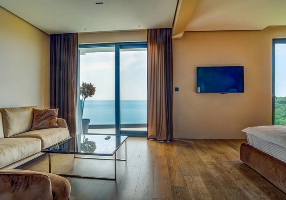 Kuca-sa-bazenom-u-Komosevini-Budva-3 Kuća 350 m² – Komoševina, Budva — fotografija 4