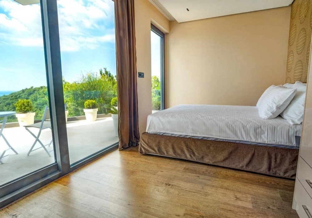 Kuca-sa-bazenom-u-Komosevini-Budva-6 Kuća 350 m² – Komoševina, Budva — fotografija 7