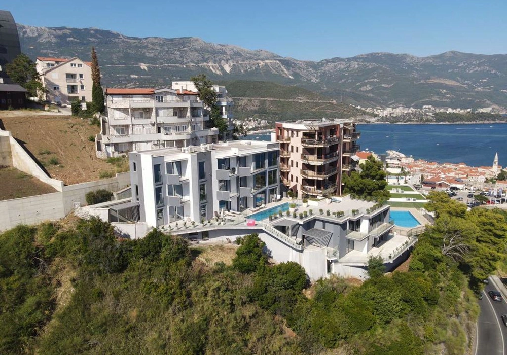 Kuca-sa-bazenom-u-Komosevini-Budva-9 Kuća 350 m² – Komoševina, Budva — fotografija 10