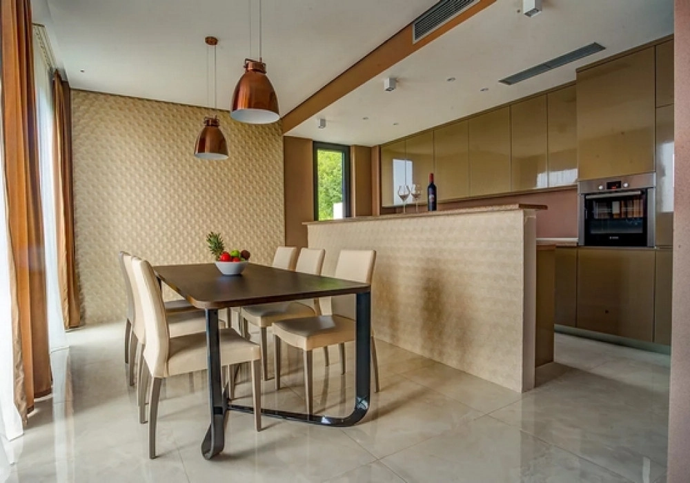 Kuca-sa-bazenom-u-Komosevini-Budva-13 Kuća 350 m² – Komoševina, Budva — fotografija 14