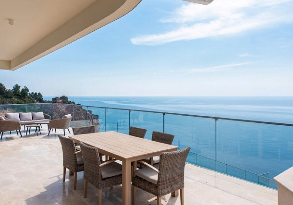 Trosoban-stan-u-novogradnji-Rezevici-Budva-2 Trosoban stan 182 m² – Reževići, Budva — fotografija 3