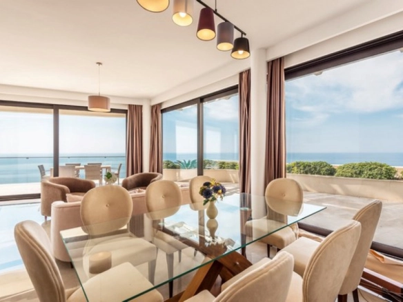 Trosoban stan 182 m² – Reževići, Budva — fotografija 7