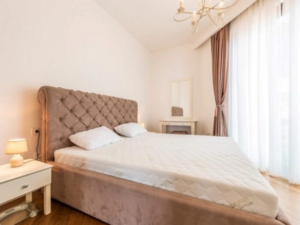 Trosoban stan 182 m² – Reževići, Budva — fotografija 14