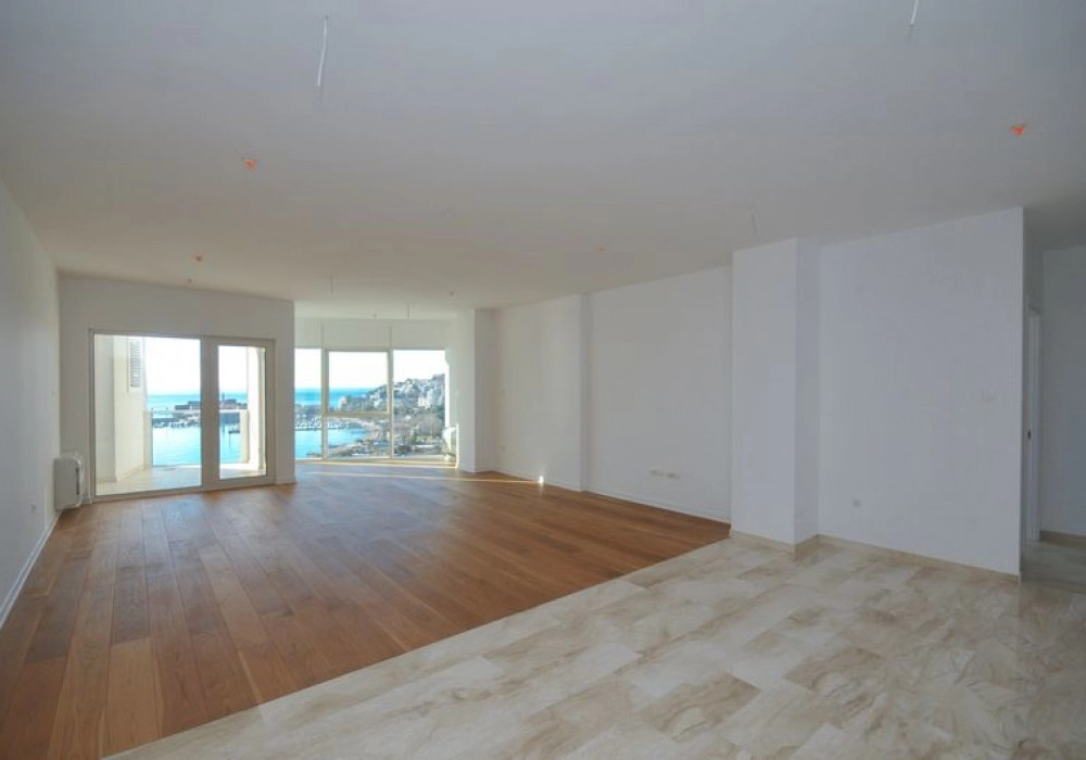 Trosoban-stan-u-novogradnji-Centar-Budva-3 Trosoban stan 183 m² – Centar, Budva — fotografija 4