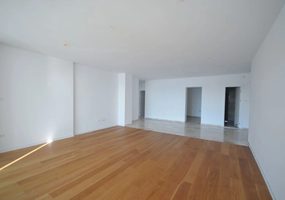 Trosoban-stan-u-novogradnji-Centar-Budva-7 Trosoban stan 183 m² – Centar, Budva — fotografija 8