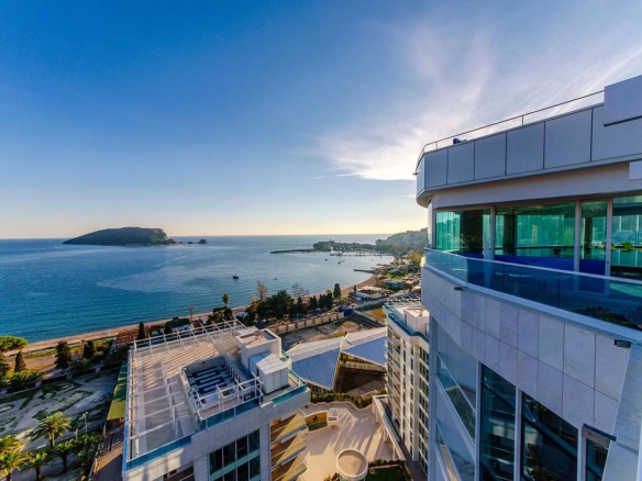 Trosoban stan 183 m² – Centar, Budva — fotografija 11