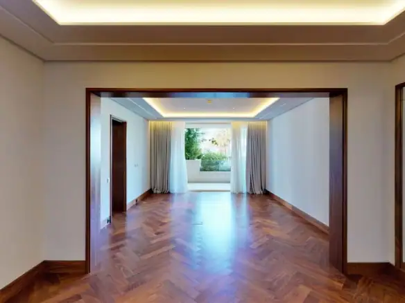 Dvosoban stan 160 m² – Gorica, Tivat — fotografija 7
